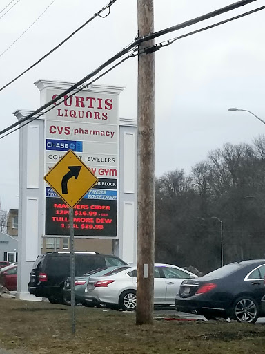 Liquor Store «Curtis Liquors - Cohasset», reviews and photos, 790 Chief Justice Cushing Hwy, Cohasset, MA 02025, USA
