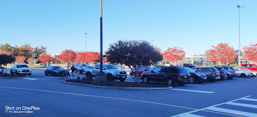 Supermarket «Farm Fresh», reviews and photos, 353 Chatham Dr, Newport News, VA 23602, USA