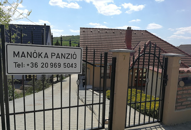 Manóka Guest House