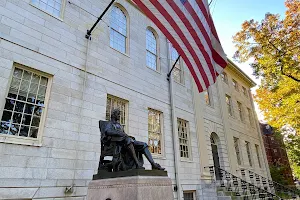 John Harvard Statue image