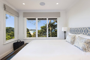 Freya - Palm Beach Holiday Rentals