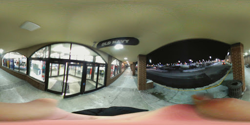 Clothing Store «Old Navy», reviews and photos, 2843 S Rochester Rd, Rochester, MI 48307, USA