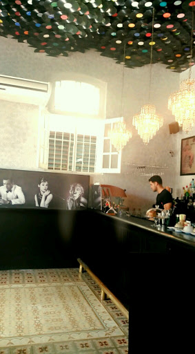 Habana Retro Cafe