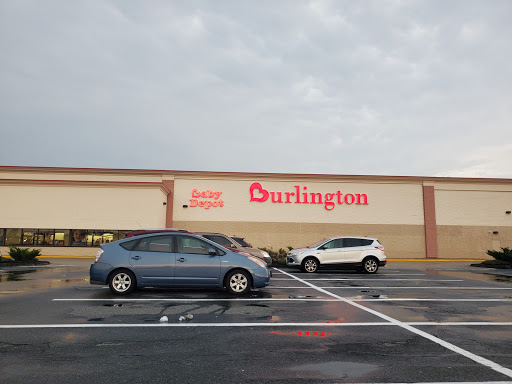 Burlington Coat Factory, 290 Turnpike Rd #10, Westborough, MA 01581, USA, 