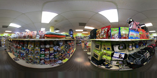 Pet Supply Store «Our Pet World», reviews and photos, 380 Semoran Commerce Pl, Apopka, FL 32703, USA