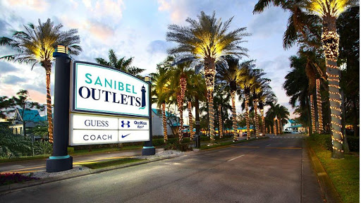 Outlet Mall «Sanibel Outlets», reviews and photos, 20350 Summerlin Rd, Fort Myers, FL 33908, USA