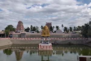 Sri Kokilambigai Vudanurai Sri Thirukameswarar Temple image