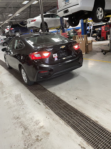 Used Car Dealer «Rogers Auto Group Chicago», reviews and photos, 2720 S Michigan Ave, Chicago, IL 60616, USA