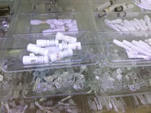 Tobacco Shop «HWY 6 SMOKE SHOP», reviews and photos, 6810 S Texas 6, Houston, TX 77083, USA