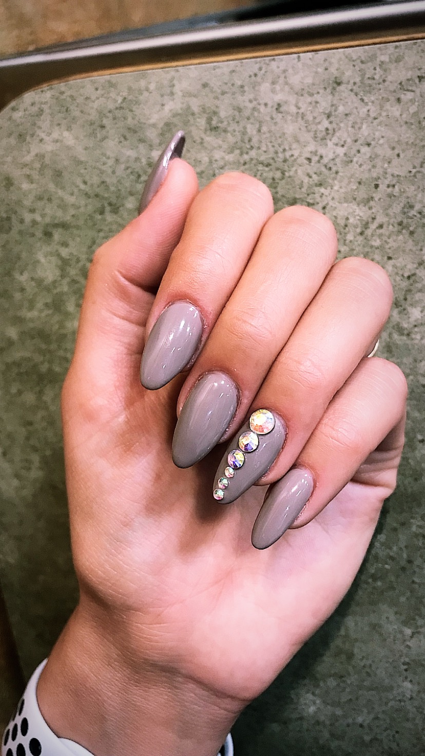 M Nail Salon In The City Pittsburgh