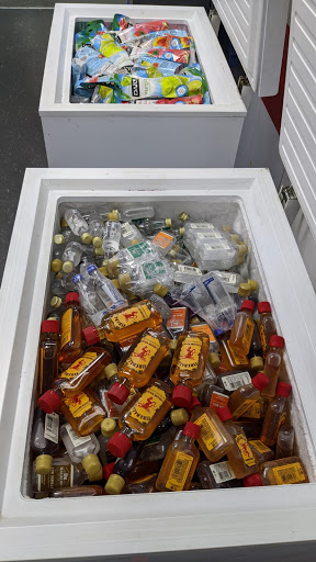 Liquor Store «Wareham Liquors Inc», reviews and photos, 419 Main St, Wareham, MA 02571, USA