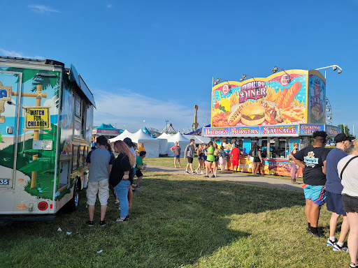 Park «Civic Center Park», reviews and photos, 24135 Hall Rd, Woodhaven, MI 48183, USA