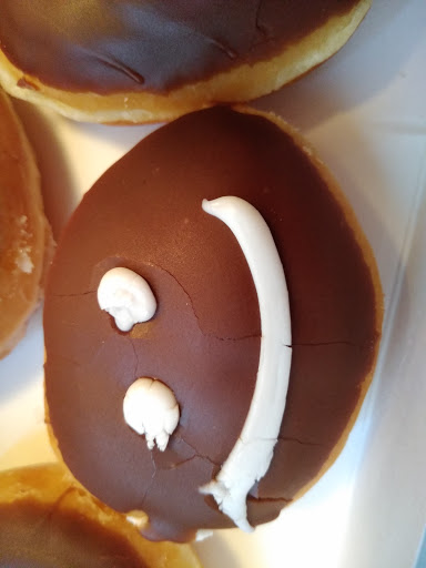 Bakery «Krispy Kreme Doughnuts», reviews and photos, 2809 W March Ln, Stockton, CA 95219, USA