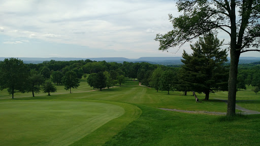 Golf Course «Apple Mountain Golf & CC», reviews and photos, 369 Hazen Oxford Rd, Belvidere, NJ 07823, USA