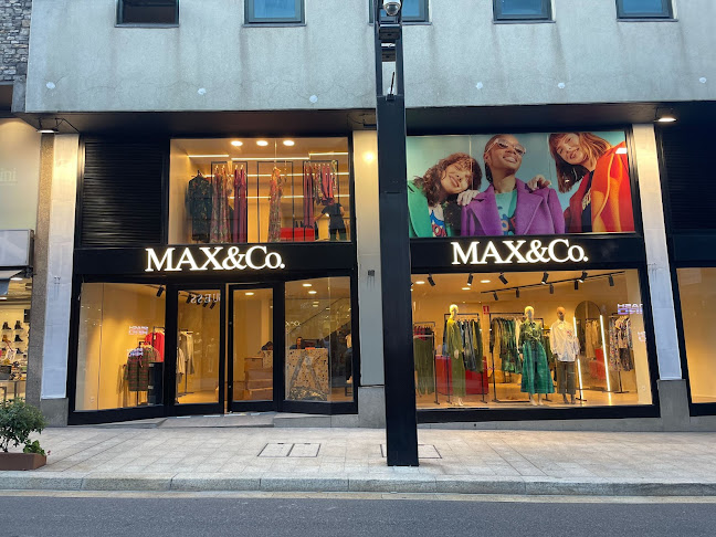 MAX&Co.