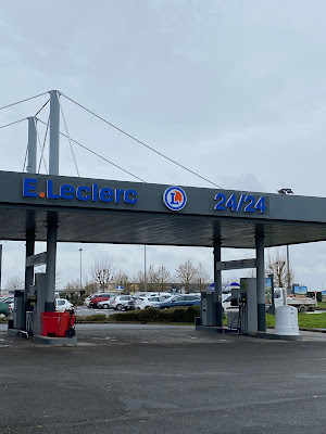 E.Leclerc Station Service à Tavers