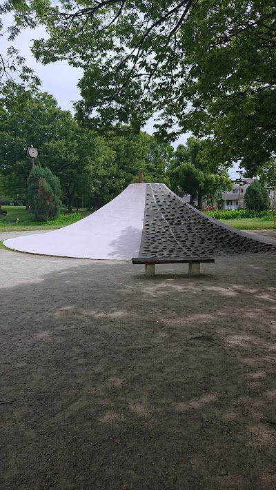 富士山すべり台（土古公園）