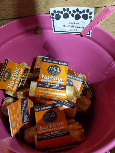 Pet Supply Store «Woof Gang Bakery Charleston», reviews and photos, 341 King St, Charleston, SC 29401, USA