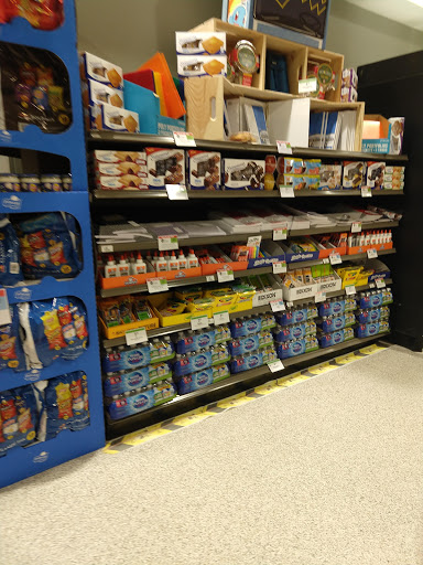 Supermarket «Publix Super Market at Fifth & Alton», reviews and photos, 1100 6th St, Miami Beach, FL 33139, USA