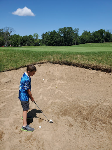 Golf Course «Indian Trails Golf Course», reviews and photos, 2776 Kalamazoo Avenue Southeast, Grand Rapids, MI 49507, USA