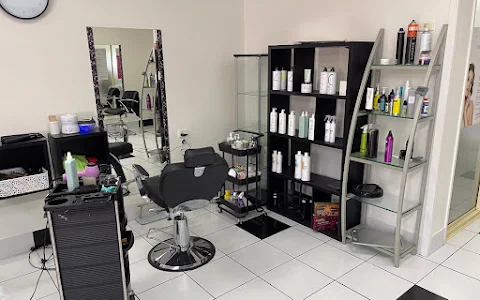Pearl Salon - The World Of Beauty image