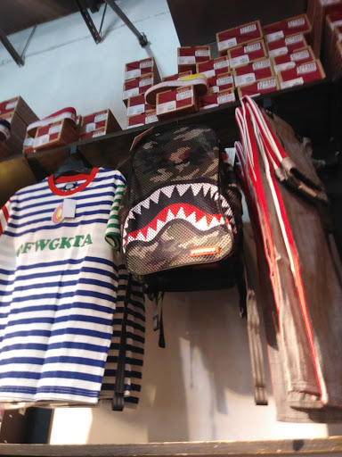 Clothing Store «Zumiez», reviews and photos, 1215 Colusa Ave f601, Yuba City, CA 95991, USA