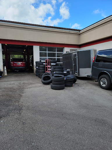 Tire Shop «Tires Plus», reviews and photos, 6050 20th St, Vero Beach, FL 32966, USA