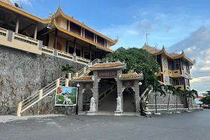 Dinh Co Temple image