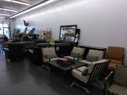 Home Goods Store «Yard Sale USA», reviews and photos, 562 Nissan Dr, Smyrna, TN 37167, USA