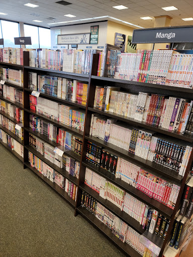 Book Store «Barnes and Noble», reviews and photos, 2500 N Mayfair Rd, Milwaukee, WI 53226, USA