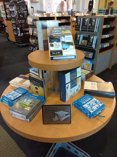 Christian Book Store «The Harvest Bookstore», reviews and photos, 6115 Arlington Ave, Riverside, CA 92504, USA