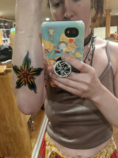 Tattoo Shop «Redemption Tattoo Parlour», reviews and photos, 21 W Market St, Newport, DE 19804, USA