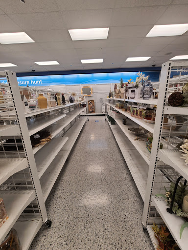 Clothing Store «Ross Dress for Less», reviews and photos, 3701 Truxel Rd, Sacramento, CA 95834, USA