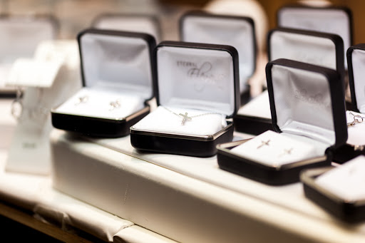 Jewelry Store «Killelea Jewelers», reviews and photos, 14734 S Cicero Ave, Midlothian, IL 60445, USA