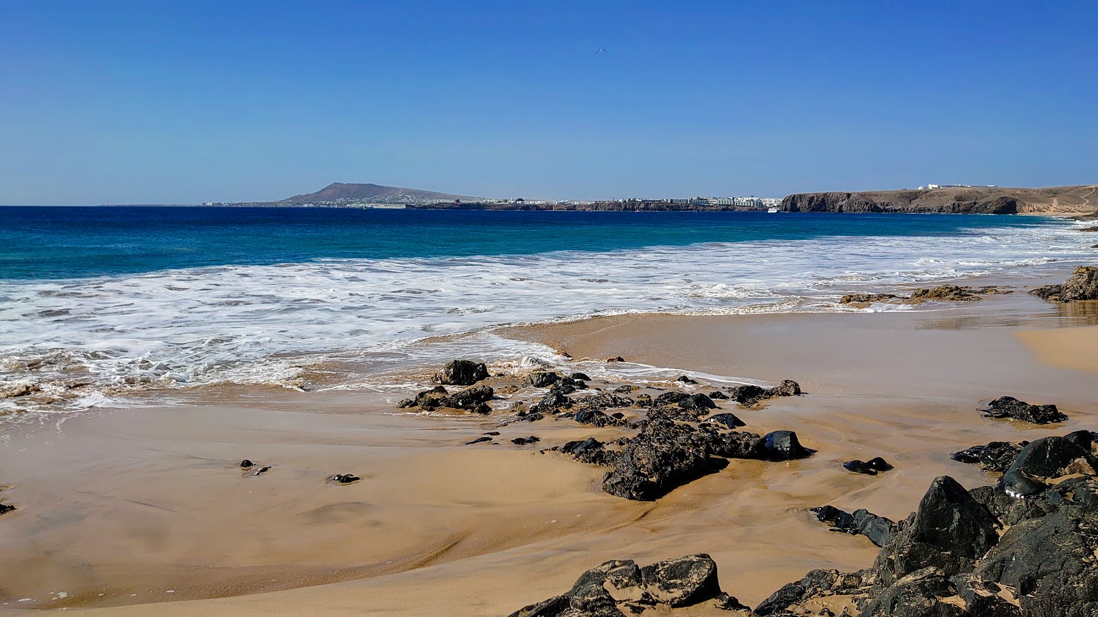 Foto de Playa de la Cera com alto nível de limpeza