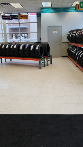 Tire Shop «Mavis Discount Tire», reviews and photos, 1919 Broadhollow Rd, Farmingdale, NY 11735, USA