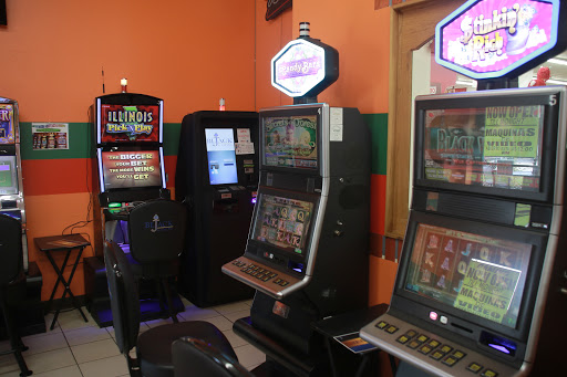 Restaurant «Three Amigas», reviews and photos, 450 W Liberty St, Wauconda, IL 60084, USA