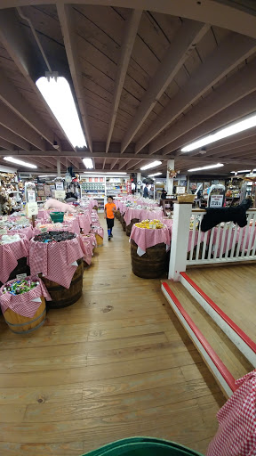 General Store «Mast General Store Waynesville», reviews and photos, 63 N Main St, Waynesville, NC 28786, USA