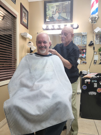 Barber Shop «Leon Valley Barber Shop», reviews and photos, 10919 Culebra Rd #112, San Antonio, TX 78253, USA