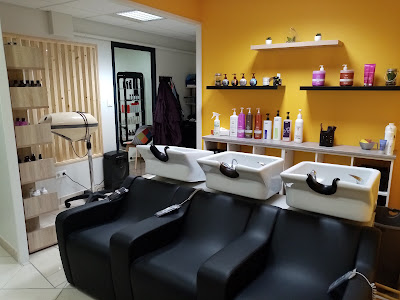 Détente Coiffure à Montsûrs