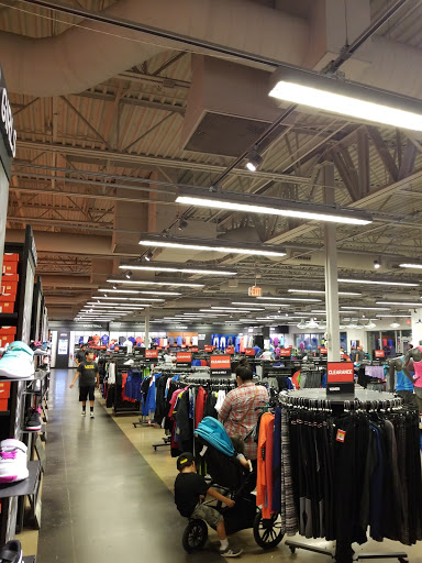 Clothing Store «Nike Factory Store», reviews and photos, 4401 N Interstate Hwy 35 #399, Round Rock, TX 78664, USA