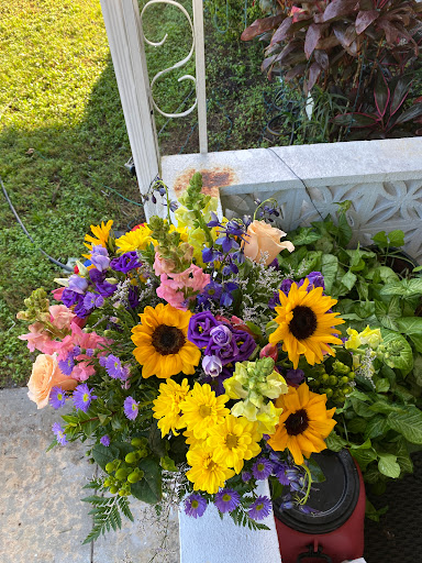 Florist «In Bloom Florist - Heathrow, Florida», reviews and photos, 1210 International Pkwy, Lake Mary, FL 32746, USA