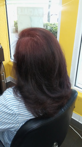 Beauty Salon «Beauty Cafe Salon», reviews and photos, 8909 W Oakland Park Blvd, Sunrise, FL 33351, USA