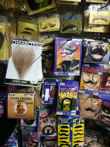 RadioShack, 197 Massachusetts Ave, Boston, MA 02115, USA, 