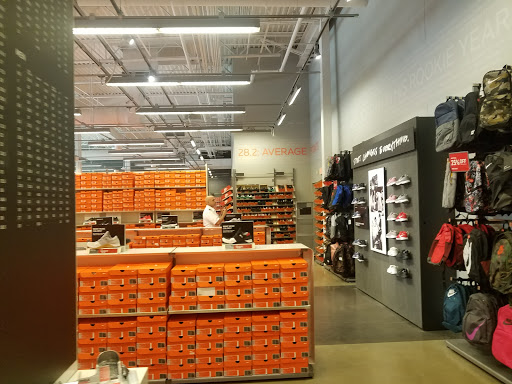 Clothing Store «Nike Factory Store», reviews and photos, 7105 Mills Civic Pkwy #140, West Des Moines, IA 50266, USA