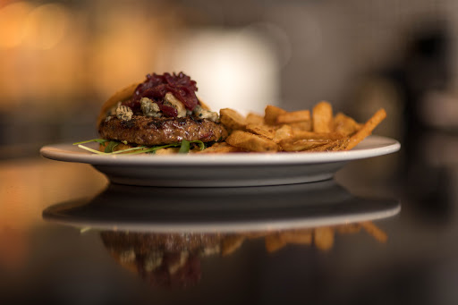 American Restaurant «1060», reviews and photos, 1060 E Genesee St, Syracuse, NY 13210, USA