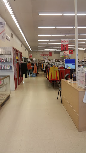 Thrift Store «Mega Thrift University Parkway», reviews and photos, 2816 University Pkwy, Winston-Salem, NC 27105, USA