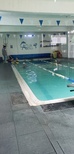 Escuela natación Acua América