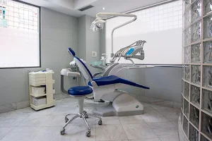 Clínica Dental Vallecas image
