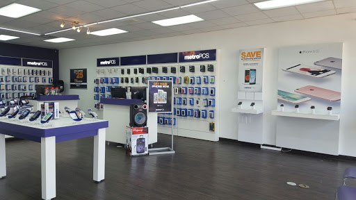 Cell Phone Store «MetroPCS Authorized Dealer», reviews and photos, 450 E Hwy 67, Duncanville, TX 75137, USA